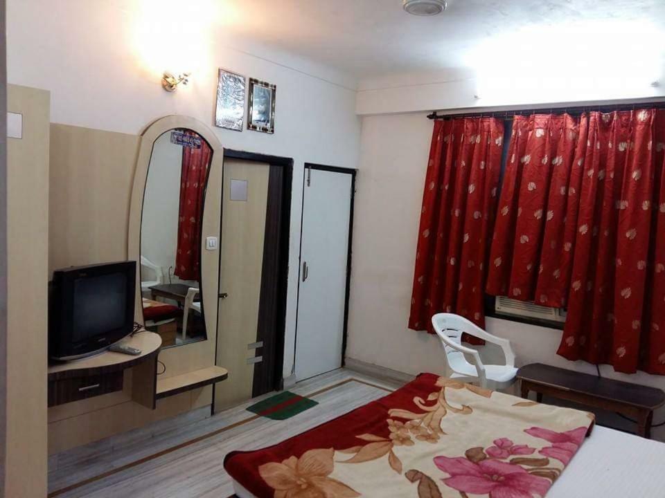 Hotel Shreeji Sharan Nāthdwāra Екстериор снимка